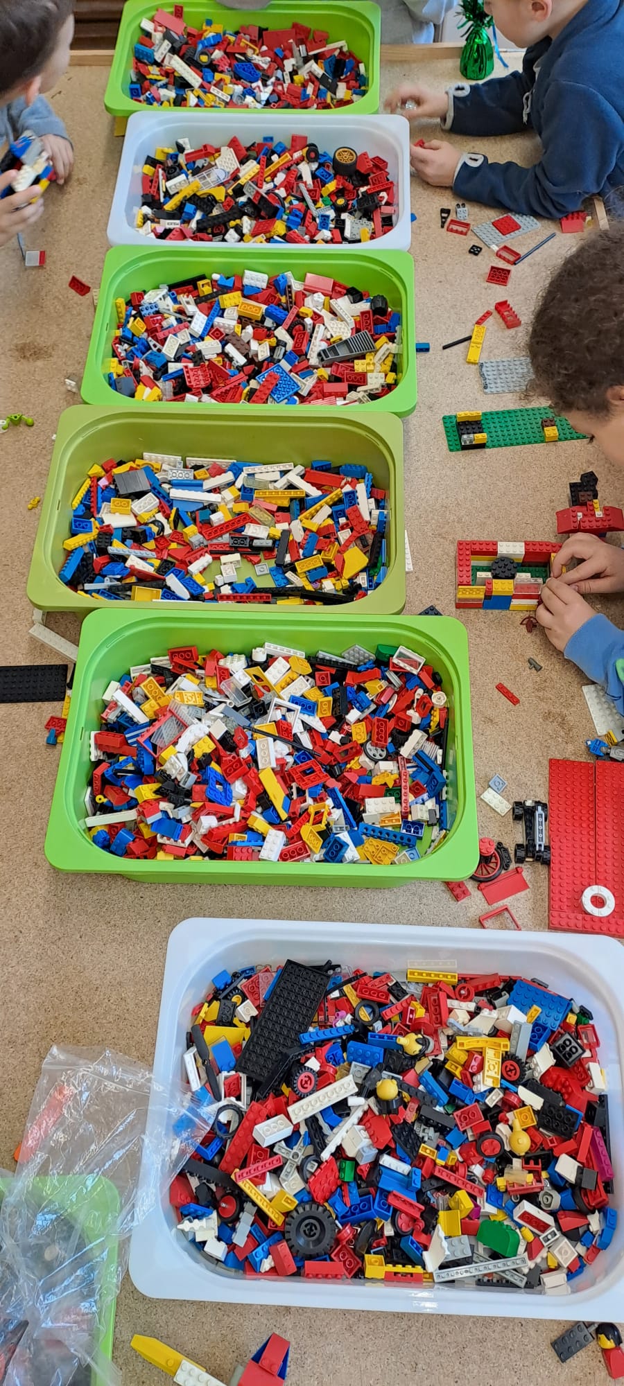 bac lego pour anniversaire